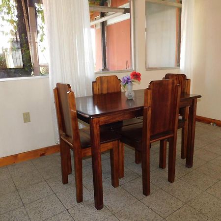 Casa Xelaju Apartments Quetzaltenango ภายนอก รูปภาพ